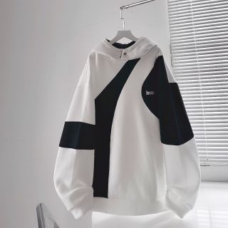 Áo hoodie DESSY nỉ bông dày dặn nút bấm phối màu phối form rộng unisex nam nữ. Áo hoodie DESSY nỉ bông dày dặn nút bấm phối màu phối form rộng unisex nam nữ.