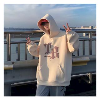 Áo Hoodie Unisex in nổi TB , nón rộng 2 lớp nỉ vải chính , tay phòng . Áo Hoodie Unisex in nổi TB , nón rộng 2 lớp nỉ vải chính , tay phòng .