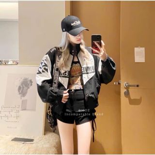 Áo khoác bóng chày phong cách Phương tây cổ điện. Áo khoác bóng chày phong cách Phương tây cổ điện.