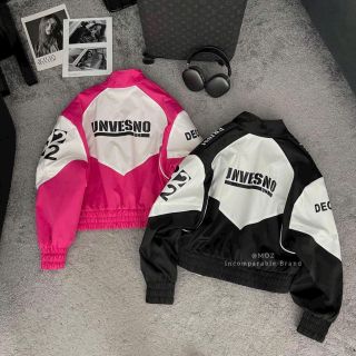 Áo khoác bóng chày phong cách Phương tây cổ điện. Áo khoác bóng chày phong cách Phương tây cổ điện.