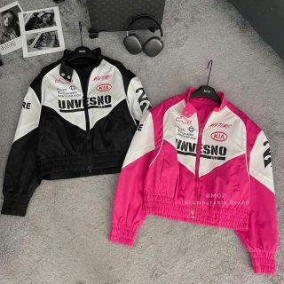 Áo khoác bóng chày phong cách Phương tây cổ điện. Áo khoác bóng chày phong cách Phương tây cổ điện.