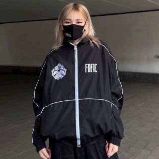 Áo khoác dù Nam Nữ Unisex Fafic áo jacket phản quang Hình thêu Fafic Áo khoác dù Nam Nữ Unisex Fafic áo jacket phản quang Hình thêu Fafic