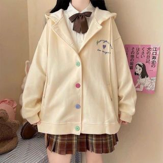 Áo khoác cadigan nỉ nút thêu hình trái tim nón rộng 2 lớp form rộng dưới 70kg Áo khoác cadigan nỉ nút thêu hình trái tim nón rộng 2 lớp form rộng dưới 70kg