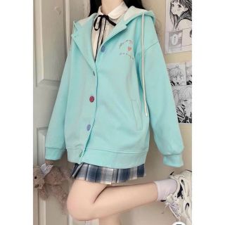 Áo khoác cadigan nỉ nút thêu hình trái tim nón rộng 2 lớp form rộng dưới 70kg Áo khoác cadigan nỉ nút thêu hình trái tim nón rộng 2 lớp form rộng dưới 70kg