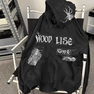 Áo khoác WOOD LISE phối rách chất thun nỉ mềm mịn nón 2 lớp có khoen dây kéo sắt form rộng dưới 75kg Áo khoác WOOD LISE phối rách chất thun nỉ mềm mịn nón 2 lớp có khoen dây kéo sắt form rộng dưới 75kg