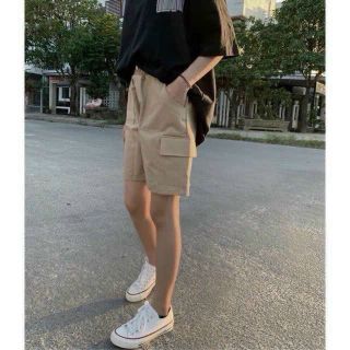 Quần kaki lửng có túi hộp Chất kaki mềm mịn Quần kaki lửng có túi hộp Chất kaki mềm mịn