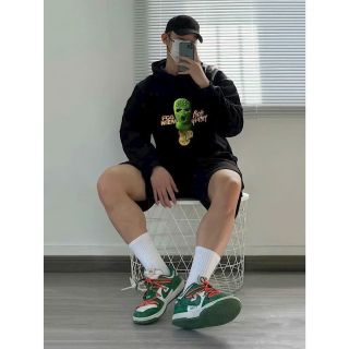 Áo hoodie in đầu lâu tay phồng, nón 2 lớp vải chính, vải mềm mịn, nón đóng khoen