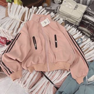 Áo khoác da lộn có nón có nút chặn nón,2 lớp lót dù,logo thêu form to 70kg