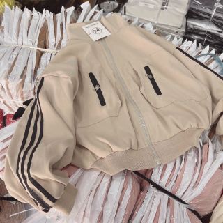 Áo khoác da lộn có nón có nút chặn nón,2 lớp lót dù,logo thêu form to 70kg