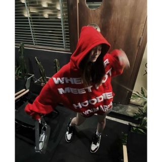 Áo hoodie in nổi WHENEVER nón 2 lớp cùng màu ,tay phòng Áo hoodie in nổi WHENEVER nón 2 lớp cùng màu ,tay phòng