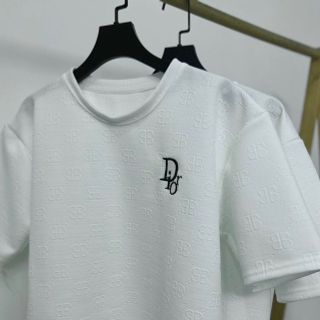 Áo thun nam thêu logo Đì Or chất thun xốp xịn Áo thun nam thêu logo Đì Or chất thun xốp xịn