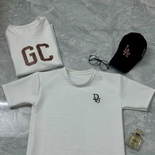 Áo thun nam thêu logo Đì Or chất thun xốp xịn Áo thun nam thêu logo Đì Or chất thun xốp xịn