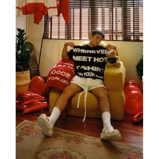 Áo thun nam nữ in nổi WHENEVER MEET HOT chất thun co giãn mềm mịn mát freesize