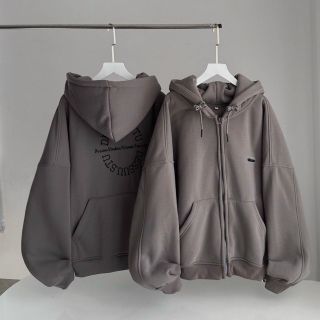 Áo khoác nỉ UNISEX có túi sau thêu DESSUU.DTU chất nỉ mịn mát freesize dưới 75kg