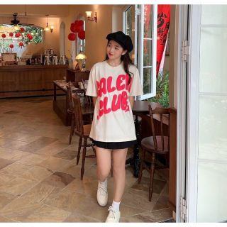 Áo thun tay lỡ in nổi CALEM chất thun 65/35 co giản mềm mịn mát freesize dưới 70kg Áo thun tay lỡ in nổi CALEM chất thun 65/35 co giản mềm mịn mát freesize dưới 70kg