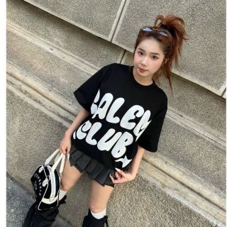 Áo thun tay lỡ in nổi CALEM chất thun 65/35 co giản mềm mịn mát freesize dưới 70kg Áo thun tay lỡ in nổi CALEM chất thun 65/35 co giản mềm mịn mát freesize dưới 70kg