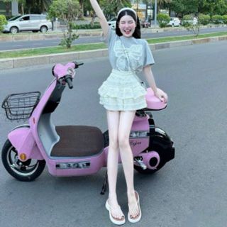 ￼SET VÁY NỮ THỜI TRANG ÁO CHẤT THUN GÂN GẮN NƠ DỆT PHỐI CHÂN VÁY REN NHÚNG TẦNG CÓ LÓT