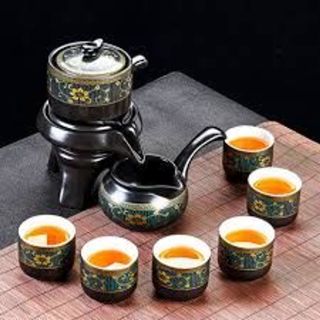 Bộ Ấm Chén Uống Trà Gốm Sứ Hoa Cẩm Đỏ - Sự Hòa Quyện Hoàn Hảo Giữa Nghệ Thuật Và Trà