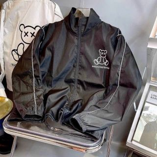 Áo khoác chất dù 2 lớp , dù phối in gấu .