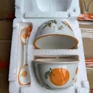 Set 2 bát kèm 2 thìa hình dâu tây, hình quả cam dễ thương Set 2 bát kèm 2 thìa hình dâu tây, hình quả cam dễ thương