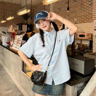 Áo sơ mi sọc thêu Nơ Chất kate freesize dưới 58kg