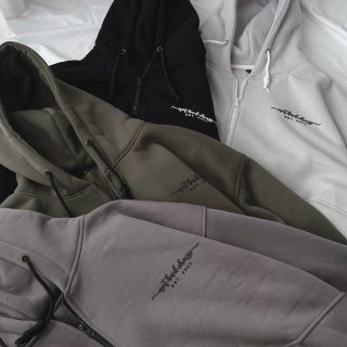 Áo khoác in dập nổi NOTBADCHOICE freesize dưới 70kg Áo khoác in dập nổi NOTBADCHOICE freesize dưới 70kg