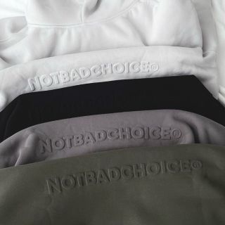 Áo khoác in dập nổi NOTBADCHOICE freesize dưới 70kg Áo khoác in dập nổi NOTBADCHOICE freesize dưới 70kg