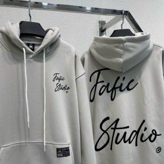 Áo hoodie in FAFIC STD nón rộng 2 lớp vải chính, form rộng 75kg, chất nỉ dày mịn