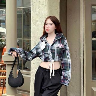 ÁO KHOÁC SƠ MI FORM CROPTOP, KATE NỈ caro dày có áo trong.dây rút lai ,kèm gấu . Freesizedưới 55kg