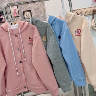 Áo khoác cadigan gài nút có nón 2 lớp rộng, logo thêu trái cây, freesize dưới 70kg