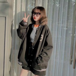 Áo Khoác Nỉ Bomber Cardigan Form Rộng Thêu Mặt Cười Chất Nỉ Bông Dày Dặn Áo Khoác Nỉ Bomber Cardigan Form Rộng Thêu Mặt Cười Chất Nỉ Bông Dày Dặn