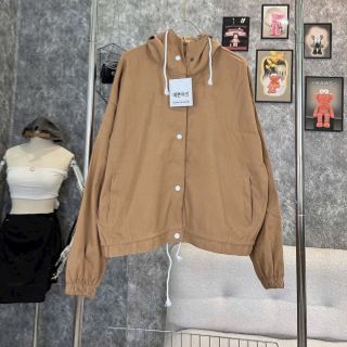 Áo khoác da lộn 1 lớp ,form 65kg.có dây rút lai. Áo khoác da lộn 1 lớp ,form 65kg.có dây rút lai.