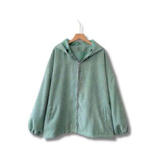 áo khoác nhung 2 lớp lót dù,form dưới 70kg.form cánh dơi,.nón rộng có dây rút nón và lai.