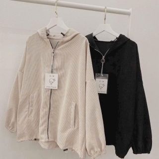 áo khoác nhung 2 lớp lót dù,form dưới 70kg.form cánh dơi,.nón rộng có dây rút nón và lai.