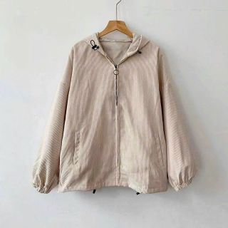 áo khoác nhung 2 lớp lót dù,form dưới 70kg.form cánh dơi,.nón rộng có dây rút nón và lai.