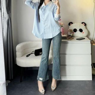 ÁO SƠ MI SỌC CỘT TÀ CHÉO Chất vải , Kate sọc Form dưới 52 kí ÁO SƠ MI SỌC CỘT TÀ CHÉO Chất vải , Kate sọc Form dưới 52 kí