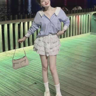 ÁO SƠ MI SỌC CỘT TÀ CHÉO Chất vải , Kate sọc Form dưới 52 kí ÁO SƠ MI SỌC CỘT TÀ CHÉO Chất vải , Kate sọc Form dưới 52 kí