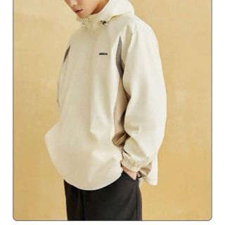 Áo khoác dù in chữ REDCHA form rộng, có túi trong Áo khoác dù in chữ REDCHA form rộng, có túi trong