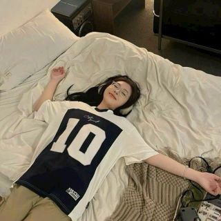 Áo thun in số 10 chất thun mè thái from rộng unisex … Áo thun in số 10 chất thun mè thái from rộng unisex …