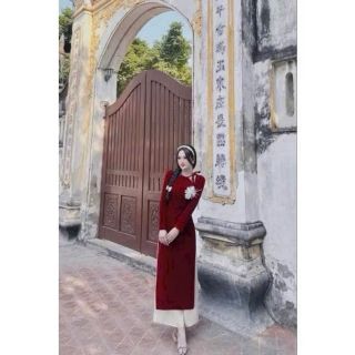 áo dài đỏ cách tân cổ yếm đính cườm xinh xắn .. áo dài đỏ cách tân cổ yếm đính cườm xinh xắn ..