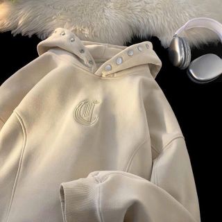 Áo hoodie thêu chữ D ngược, tay phồng, chấtnỉ bông dày mịn Áo hoodie thêu chữ D ngược, tay phồng, chấtnỉ bông dày mịn