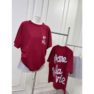 SET Áo Thun Cổ Tròn In Chữ nổi Mix Chân Váy Xám ( áo thun tici co giản chân váy da cá mịn đẹp) SET Áo Thun Cổ Tròn In Chữ nổi Mix Chân Váy Xám ( áo thun tici co giản chân váy da cá mịn đẹp)