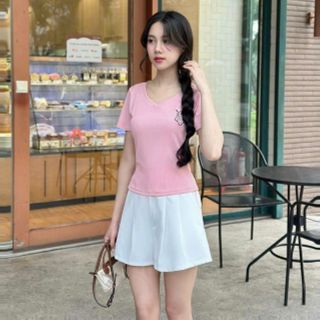 Bộ Set Áo Thun Tay Ngắn Cổ Tim co giãn Minisize bigsize logo in. Bộ Set Áo Thun Tay Ngắn Cổ Tim co giãn Minisize bigsize logo in.