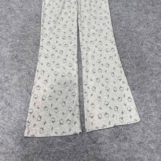 ( Chất vải đẹp ) Quần ống loe chất lem tăm mềm mịn logo in form dưới 65kg ( Chất vải đẹp ) Quần ống loe chất lem tăm mềm mịn logo in form dưới 65kg