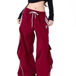 Quần Jogger Nam Nữ, Quần Ống Rộng Unisex Vải Dù Logo Thêu Có Dây Rút Lai,Chạy Chỉ decan 2 Bên Sườn Quần Jogger Nam Nữ, Quần Ống Rộng Unisex Vải Dù Logo Thêu Có Dây Rút Lai,Chạy Chỉ decan 2 Bên Sườn