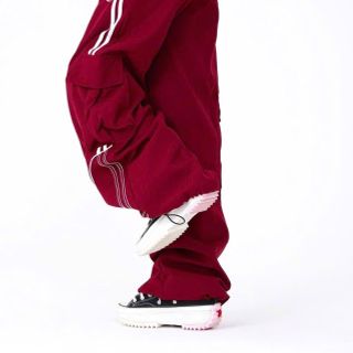 Quần Jogger Nam Nữ, Quần Ống Rộng Unisex Vải Dù Logo Thêu Có Dây Rút Lai,Chạy Chỉ decan 2 Bên Sườn Quần Jogger Nam Nữ, Quần Ống Rộng Unisex Vải Dù Logo Thêu Có Dây Rút Lai,Chạy Chỉ decan 2 Bên Sườn
