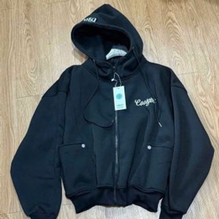 Áo khoác form boxy thêu Coolgirl chất nỉ xk dày mịn cổ cao freesize 65kg Áo khoác form boxy thêu Coolgirl chất nỉ xk dày mịn cổ cao freesize 65kg