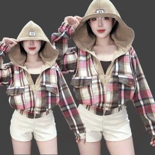 Áo Khoác Sơ Mi Dạ Caro Flannel Phối Nón Thun Gân, Tay Dài, Form Rộng Năng Động, Trẻ Trung Áo Khoác Sơ Mi Dạ Caro Flannel Phối Nón Thun Gân, Tay Dài, Form Rộng Năng Động, Trẻ Trung