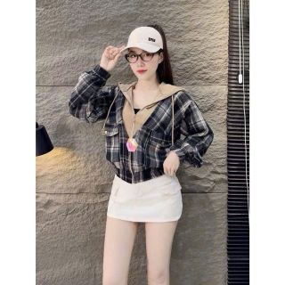 Áo Khoác Sơ Mi Dạ Caro Flannel Phối Nón Thun Gân, Tay Dài, Form Rộng Năng Động, Trẻ Trung Áo Khoác Sơ Mi Dạ Caro Flannel Phối Nón Thun Gân, Tay Dài, Form Rộng Năng Động, Trẻ Trung