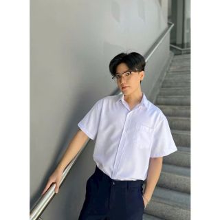 Áo Sơ Mi Học Sinh Tay Lỡ Một Túi Form Rộng Nam Nữ - Chất Kate Mềm, 2 Size L & XL
